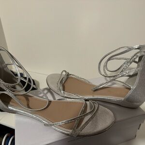 Silver rhinestone strappy flat sandals size 11